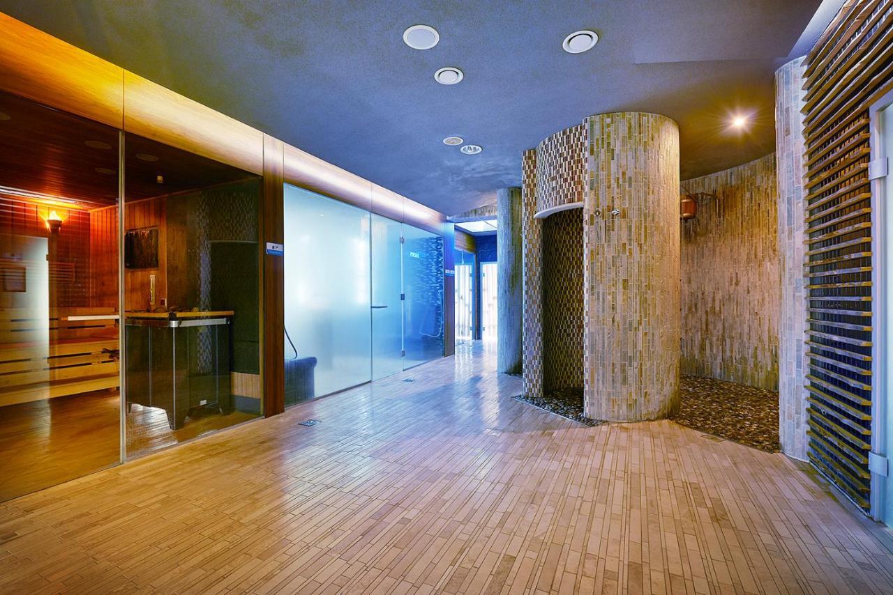 Ultra Premiere By Zdrojowa Apartment Kolobrzeg Exterior photo